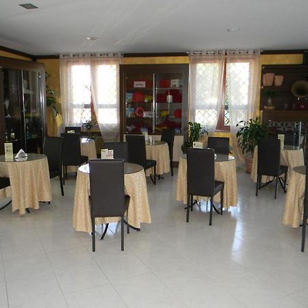 Hotel Mi.Ro. Casalnuovo Di Napoli Extérieur photo