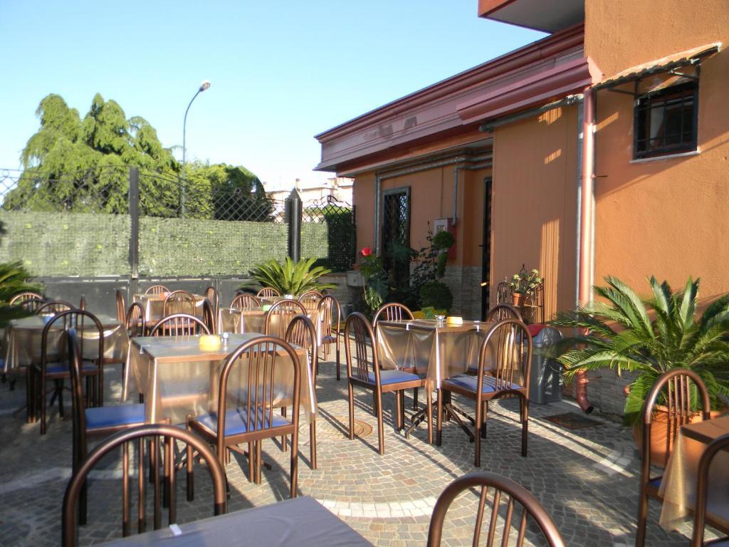 Hotel Mi.Ro. Casalnuovo Di Napoli Extérieur photo