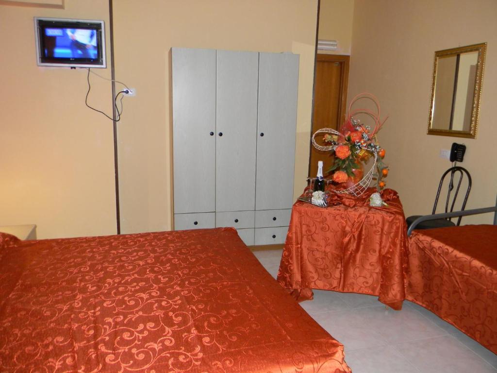 Hotel Mi.Ro. Casalnuovo Di Napoli Chambre photo